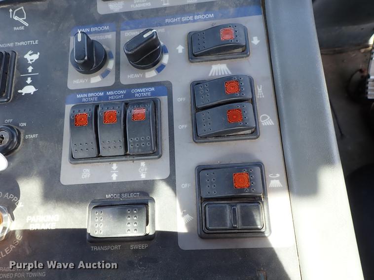 image for item DF1071 2012 Elgin Pelican NP street sweeper