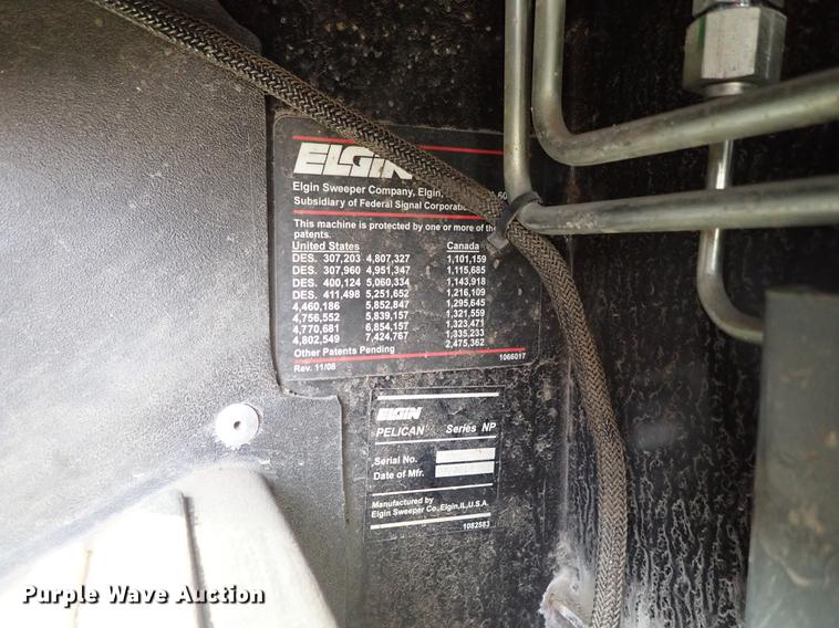 image for item DF1071 2012 Elgin Pelican NP street sweeper