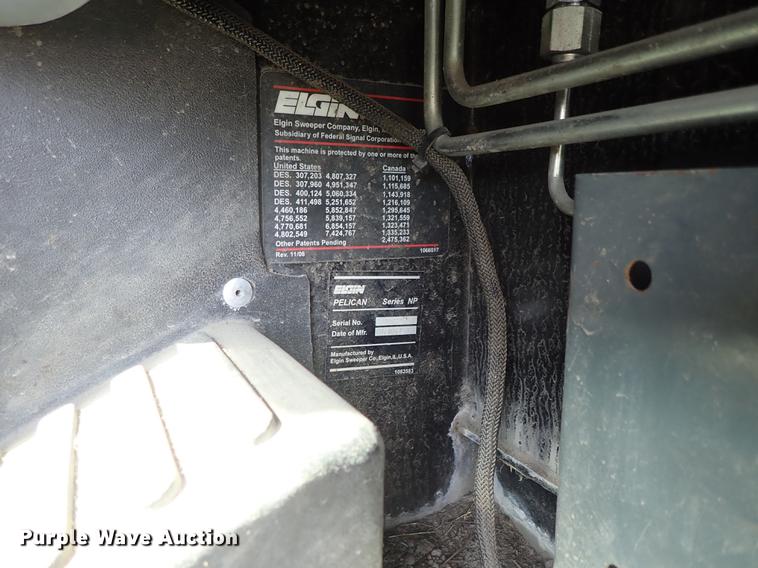 image for item DF1071 2012 Elgin Pelican NP street sweeper