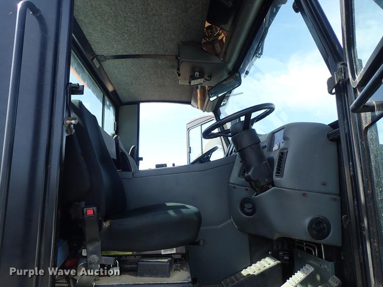 image for item DF1071 2012 Elgin Pelican NP street sweeper