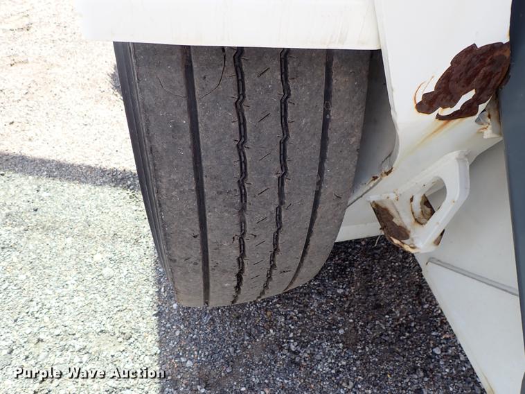 image for item DF1071 2012 Elgin Pelican NP street sweeper