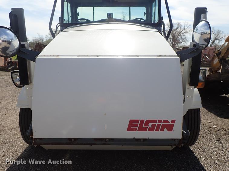 image for item DF1071 2012 Elgin Pelican NP street sweeper