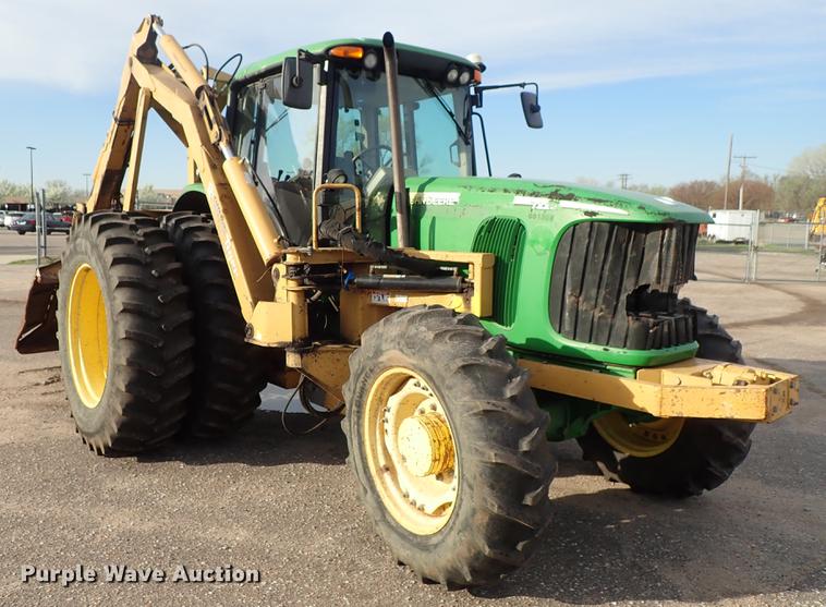 image for item DF1072 2007 John Deere 7220 MFWD tractor with side boom mower