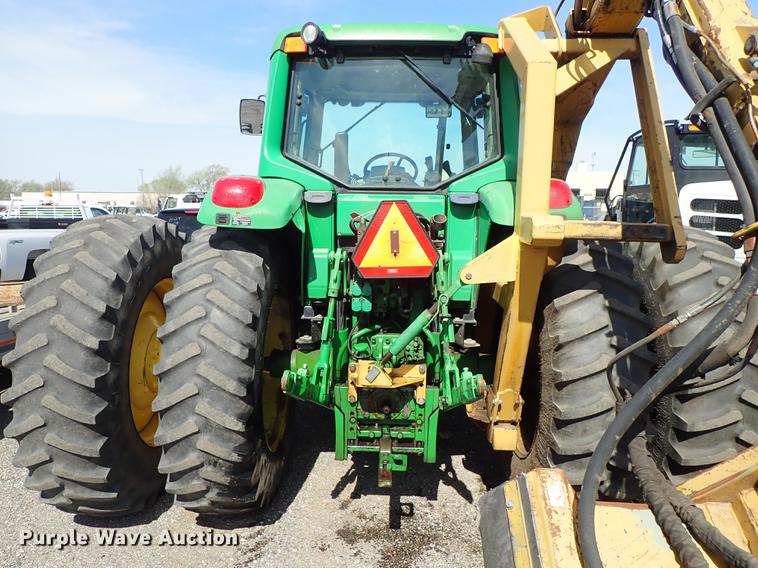 image for item DF1072 2007 John Deere 7220 MFWD tractor with side boom mower