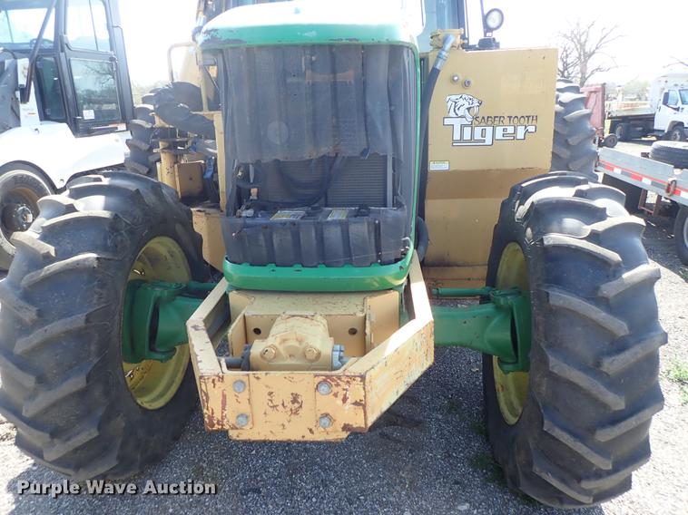 image for item DF1072 2007 John Deere 7220 MFWD tractor with side boom mower