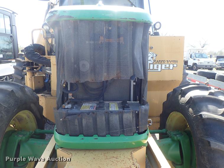 image for item DF1072 2007 John Deere 7220 MFWD tractor with side boom mower