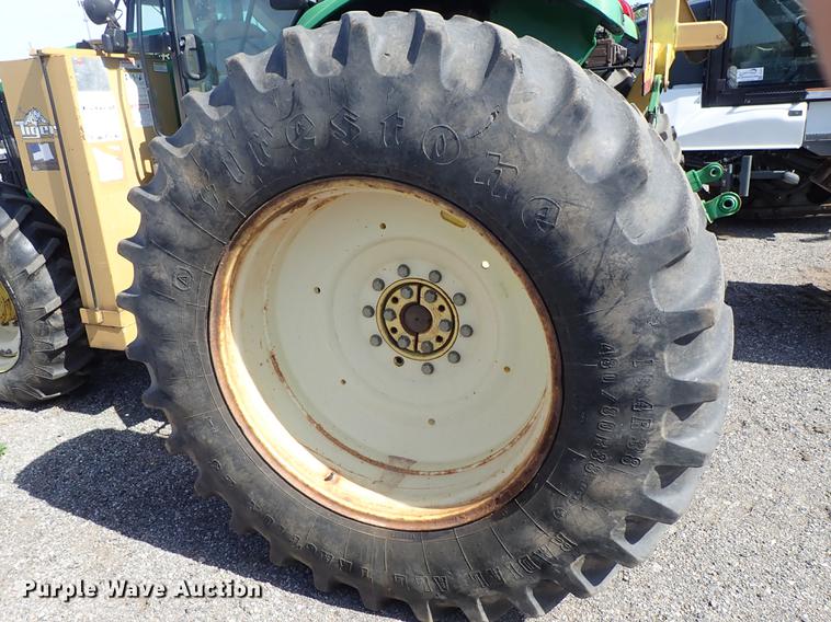 image for item DF1072 2007 John Deere 7220 MFWD tractor with side boom mower