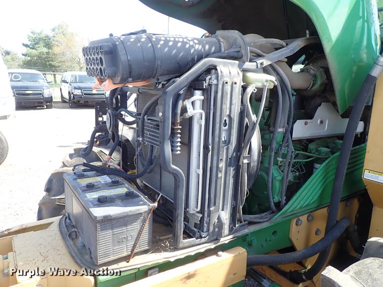 image for item DF1072 2007 John Deere 7220 MFWD tractor with side boom mower