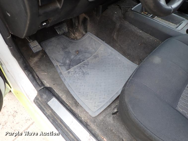 image for item DF1080 2008 Chevrolet Colorado Crew Cab pickup truck