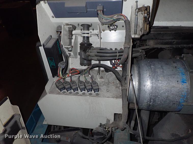 image for item FL9674 Tennant 7400 scrubber