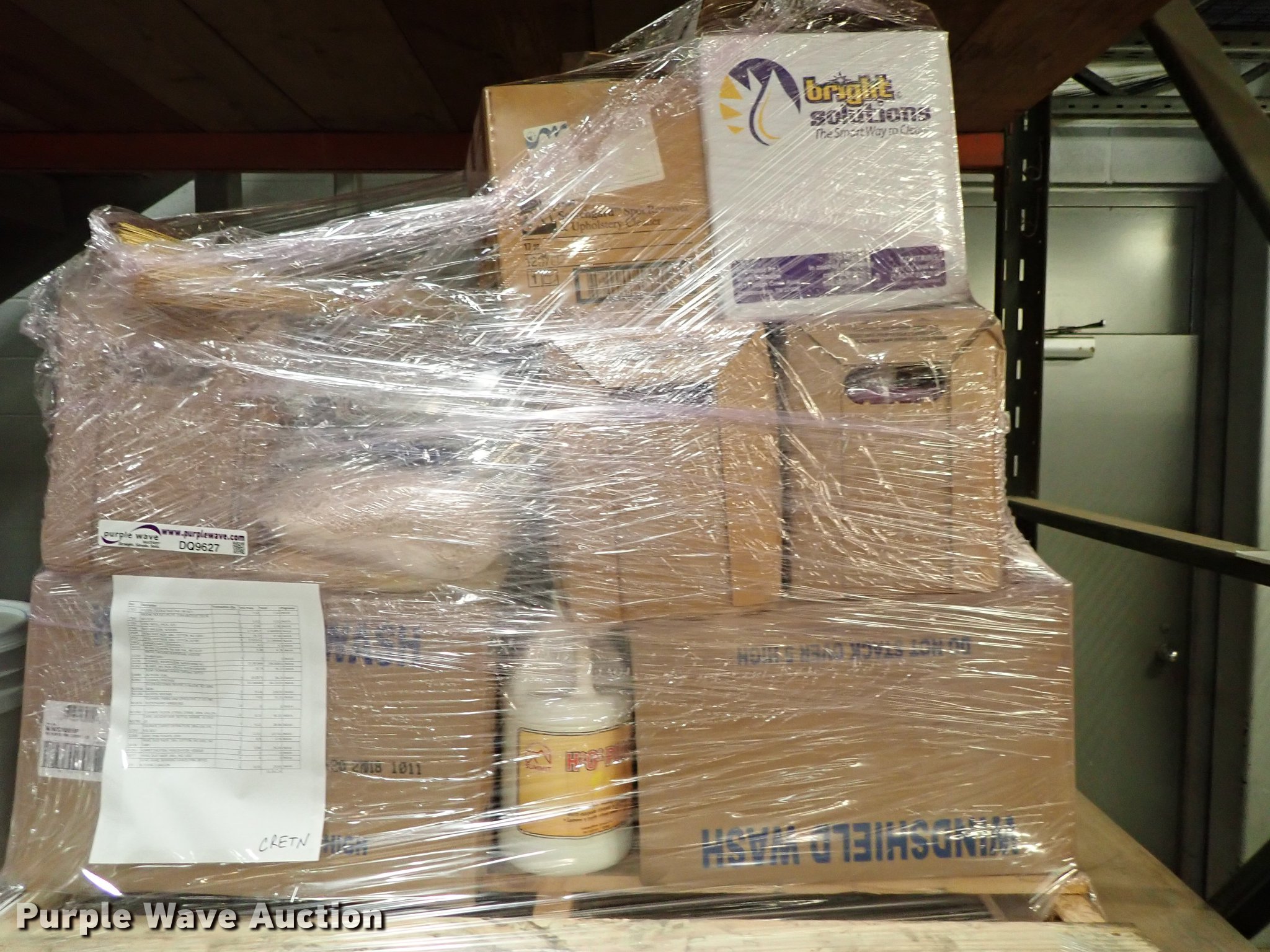 Janitorial supplies in Wichita, KS Item DQ9627 sold Purple Wave