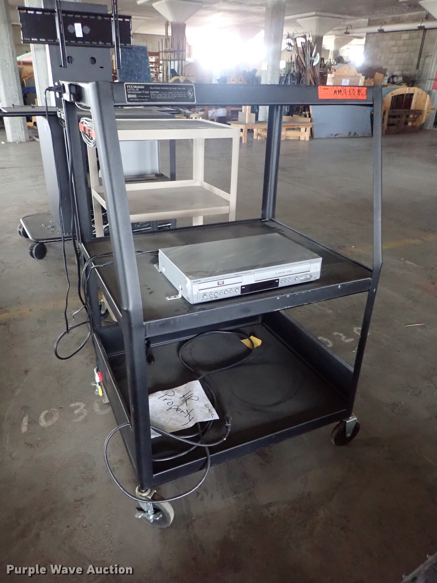 (4) steel media carts in Wichita, KS Item FN9937 sold Purple Wave