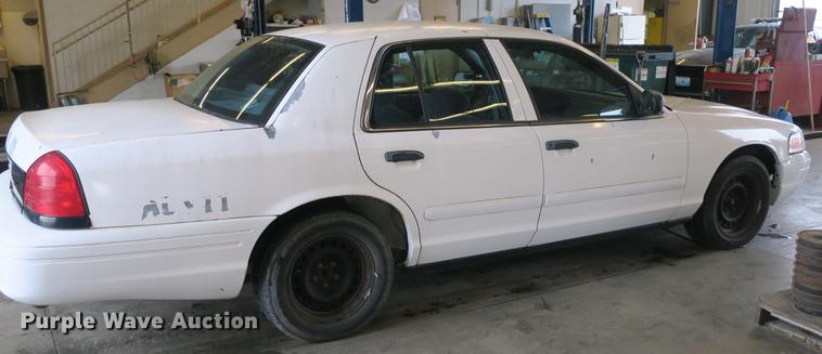 image for item DB8792 2001 Ford Crown Victoria Police Interceptor