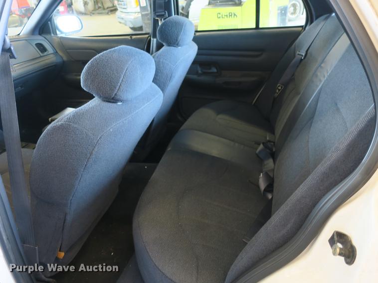 image for item DB8792 2001 Ford Crown Victoria Police Interceptor