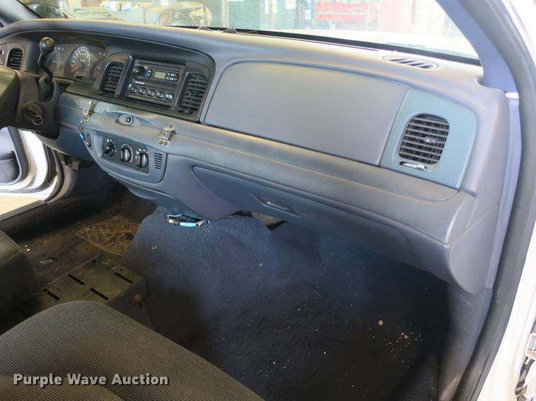 image for item DB8792 2001 Ford Crown Victoria Police Interceptor