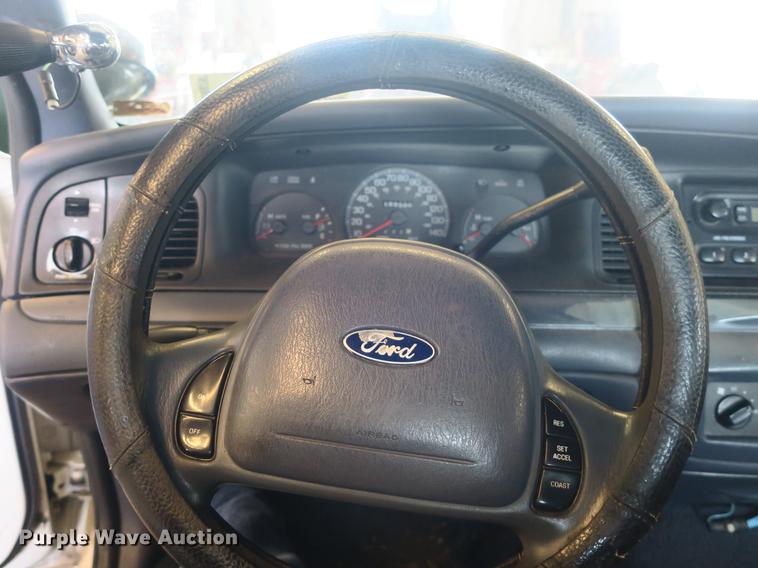 image for item DB8792 2001 Ford Crown Victoria Police Interceptor