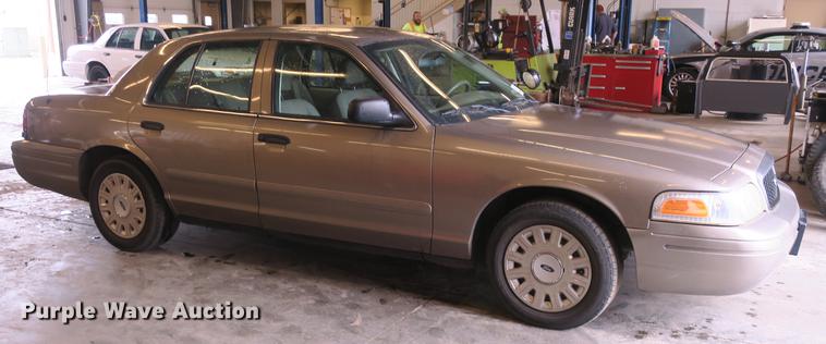 image for item DB8793 2005 Ford Crown Victoria Police Interceptor