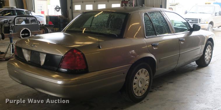 image for item DB8793 2005 Ford Crown Victoria Police Interceptor