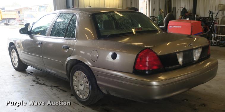 image for item DB8793 2005 Ford Crown Victoria Police Interceptor