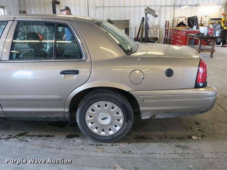 image for item DB8793 2005 Ford Crown Victoria Police Interceptor