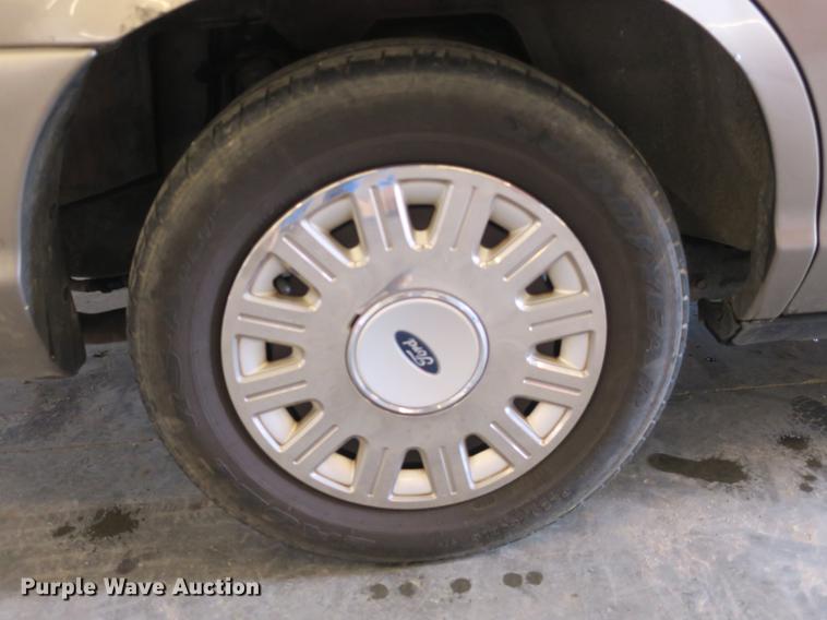 image for item DB8793 2005 Ford Crown Victoria Police Interceptor