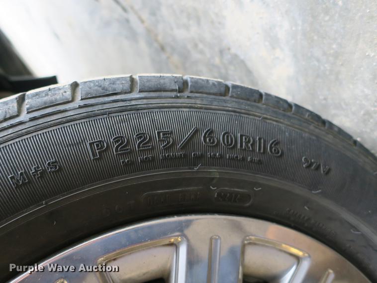 image for item DB8793 2005 Ford Crown Victoria Police Interceptor