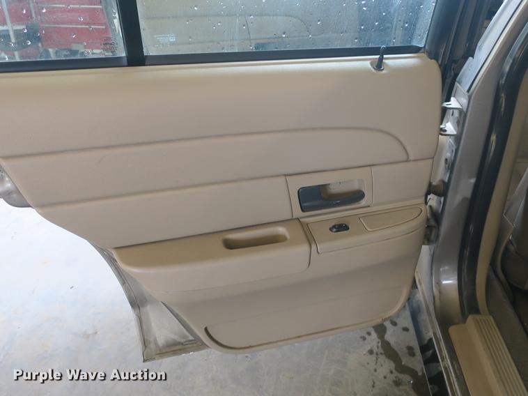 image for item DB8793 2005 Ford Crown Victoria Police Interceptor