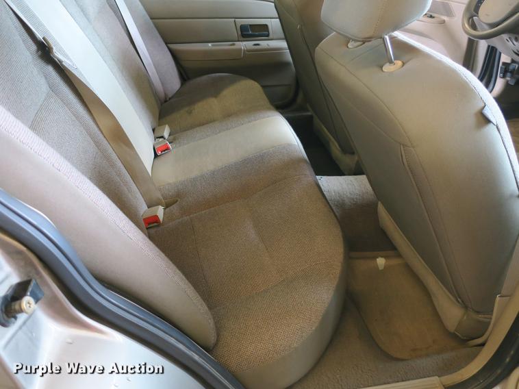 image for item DB8793 2005 Ford Crown Victoria Police Interceptor