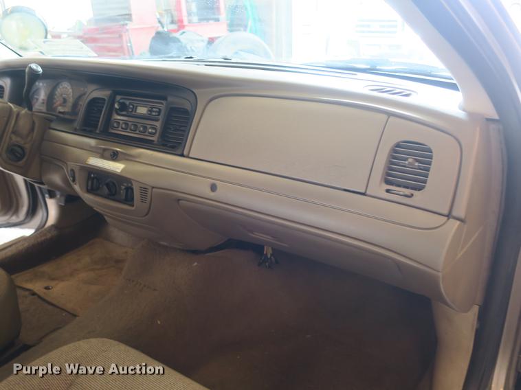 image for item DB8793 2005 Ford Crown Victoria Police Interceptor