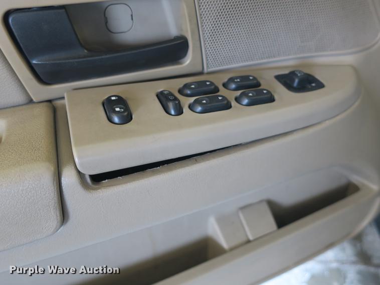 image for item DB8793 2005 Ford Crown Victoria Police Interceptor