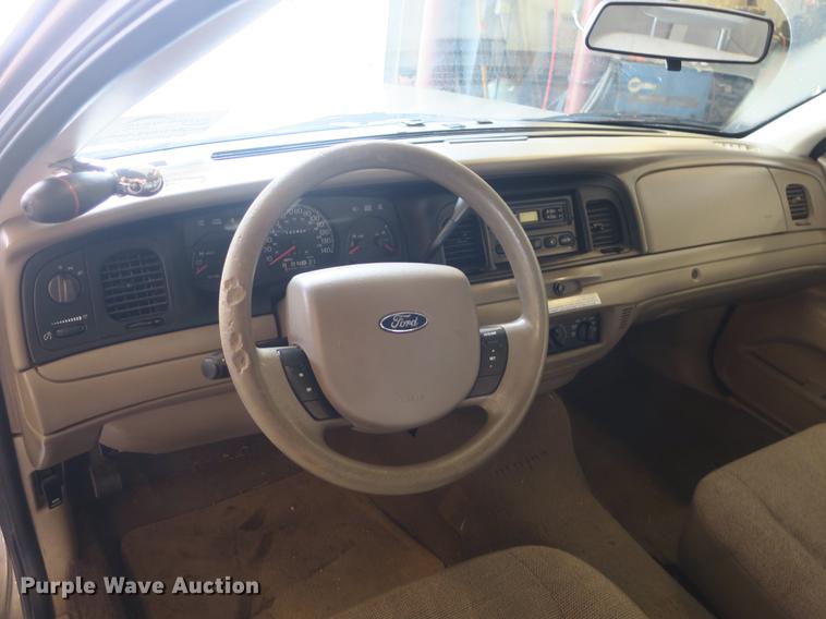 image for item DB8793 2005 Ford Crown Victoria Police Interceptor