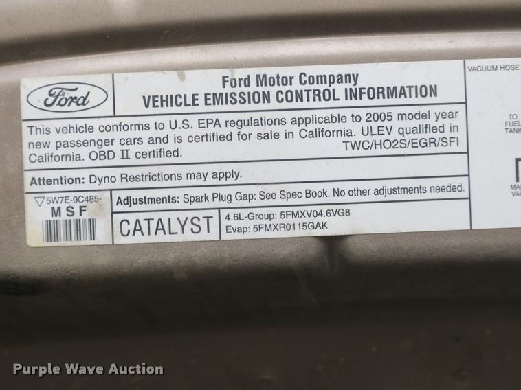 image for item DB8793 2005 Ford Crown Victoria Police Interceptor