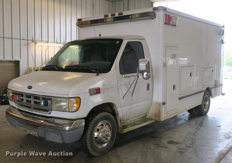 image for item DB8794 1998 Ford Econoline E350 ambulance