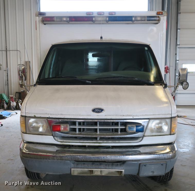 image for item DB8794 1998 Ford Econoline E350 ambulance
