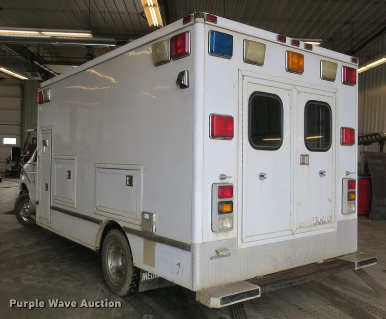 image for item DB8794 1998 Ford Econoline E350 ambulance