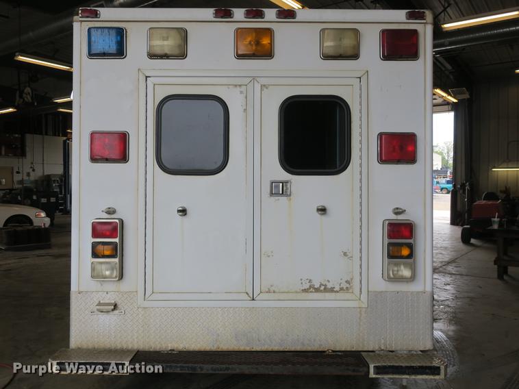 image for item DB8794 1998 Ford Econoline E350 ambulance