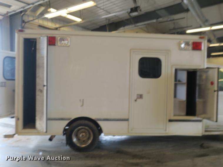 image for item DB8794 1998 Ford Econoline E350 ambulance