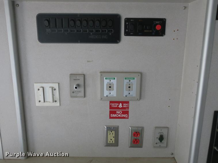 image for item DB8794 1998 Ford Econoline E350 ambulance