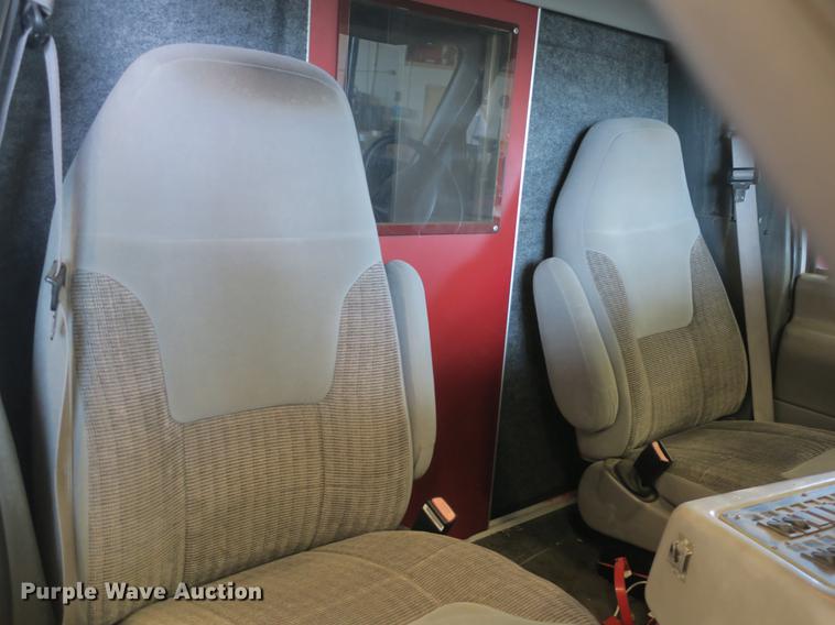 image for item DB8794 1998 Ford Econoline E350 ambulance