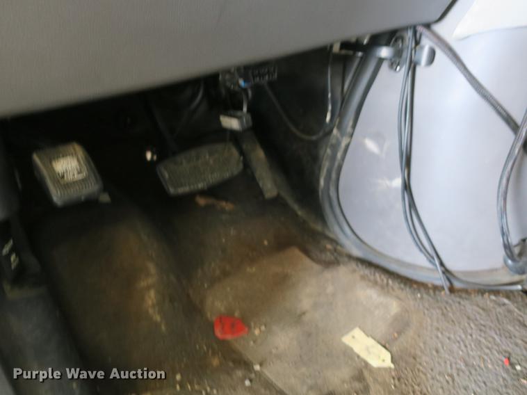 image for item DB8794 1998 Ford Econoline E350 ambulance