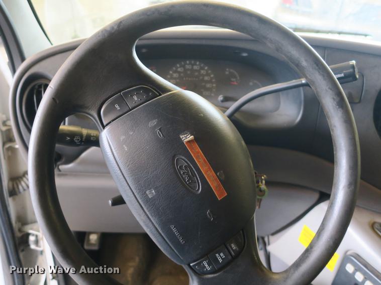 image for item DB8794 1998 Ford Econoline E350 ambulance