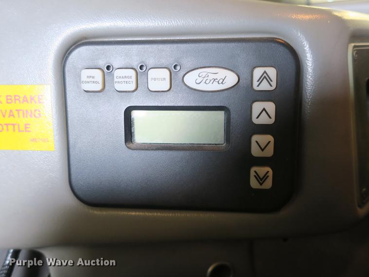 image for item DB8794 1998 Ford Econoline E350 ambulance