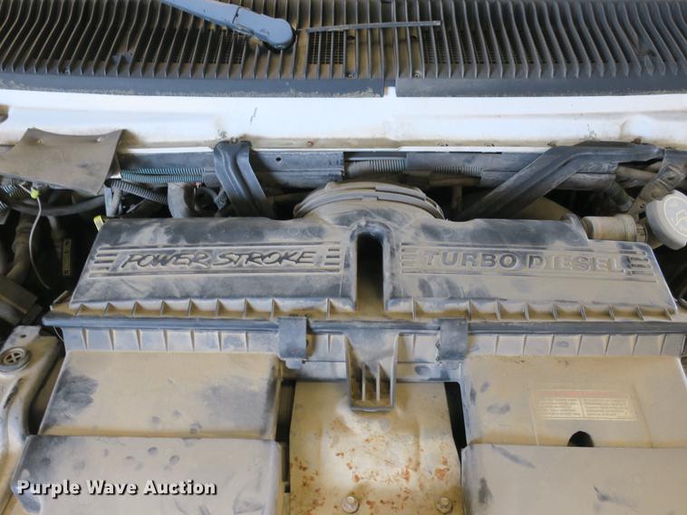 image for item DB8794 1998 Ford Econoline E350 ambulance