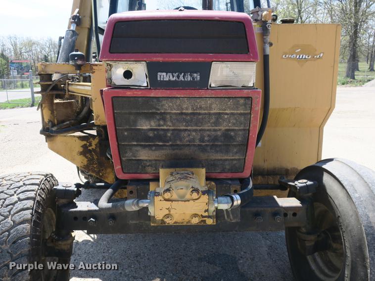 image for item DB8800 Case IH 5230 tractor