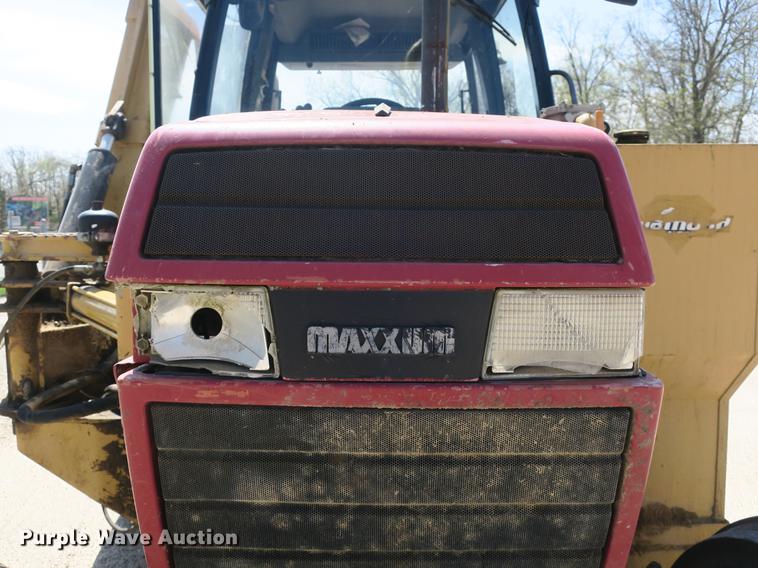 image for item DB8800 Case IH 5230 tractor