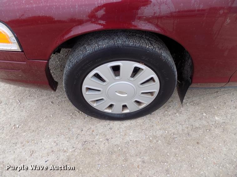 image for item DB9725 2006 Ford Crown Victoria Police Interceptor