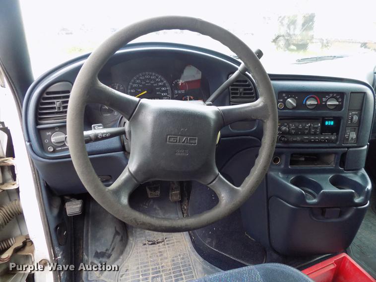 image for item DB9726 2000 GMC Safari van