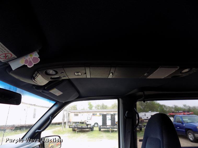image for item DB9726 2000 GMC Safari van