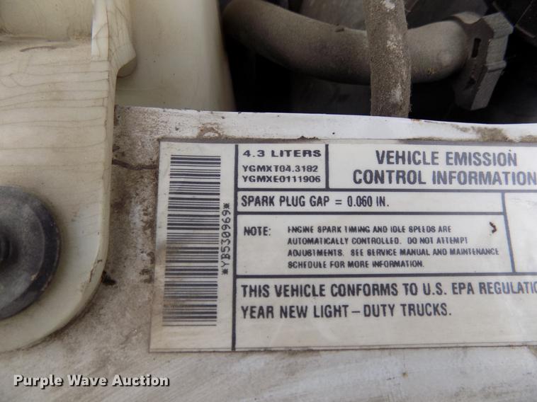 image for item DB9726 2000 GMC Safari van