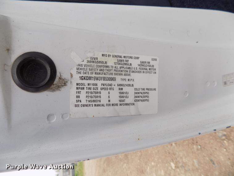 image for item DB9726 2000 GMC Safari van